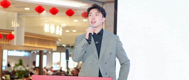荣誉当选｜上海爱舒床垫集团总裁菅浩然成为中国家具协会流通贸易专业委员会委员，分享爱舒新零售创新路径！