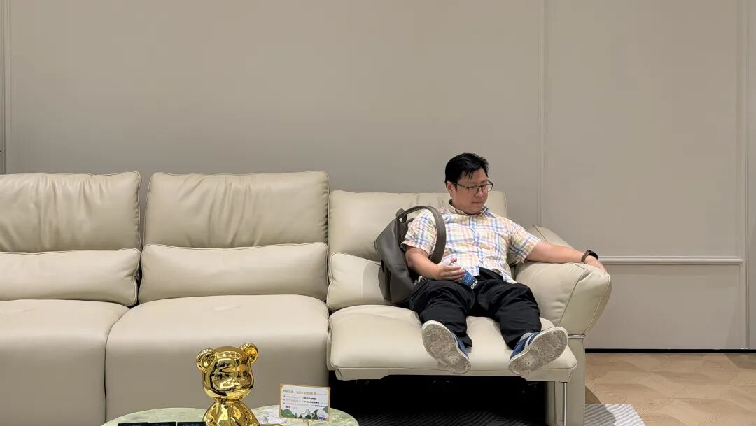 深度交流・携手共进｜红星美凯龙团队莅临上海爱舒床垫总部参观交流，共探行业新机遇！-爱舒床垫 - 来自上海的精致睡眠